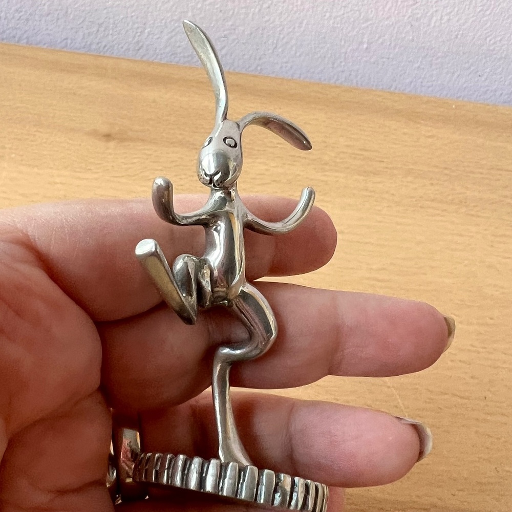 SHIRLEY DANCING RABBIT PEWTER RING HOLDER WILLIAMSBURG VIRGINIA HAND MADE